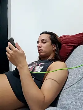 ofjuliaa online show from April 30, 4:52 am