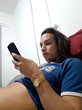 ofjuliaa online show from June 4, 10:27 pm