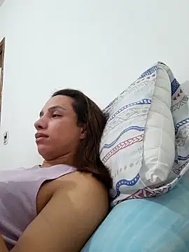 ofjuliaa online show from June 16, 5:21 am