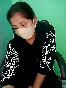 Snapshot of cute_dipa chatting on January 11, 5:23 am cute dipa online show from January 11, 5:23 am
