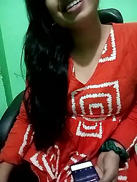 Snapshot of cute_dipa chatting on January 18, 5:44 am cute dipa online show from January 18, 5:44 am