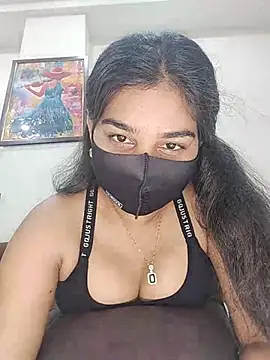 Snapshot of babydoll7172 chatting on June 26, 8:13 pm babydoll7172 online show from June 26, 8:13 pm