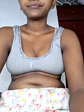 Snapshot of Royal-girl78 chatting on May 7, 4:34 pm Royal-girl78 online show from May 7, 4:34 pm