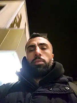 Snapshot of Moh_197 chatting on February 9, 11:31 pm Moh 197 online show from February 9, 11:31 pm