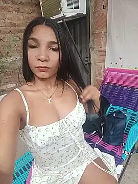 Snapshot of chikivivi- chatting on June 9, 12:50 pm chikivivi- online show from June 9, 12:50 pm