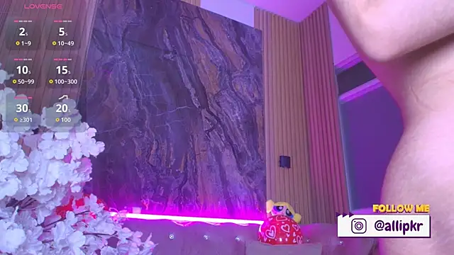 Allison Parker1  online show from February 14, 12:13 pm