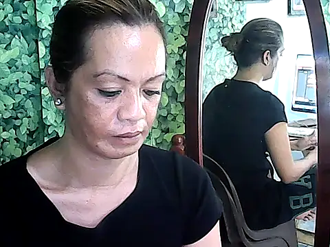 Simplewild21 online show from April 21, 2:04 am