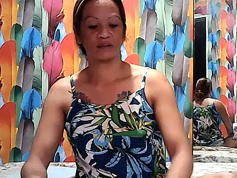 Snapshot of Simplewild21 chatting on June 28, 2:23 pm Simplewild21 online show from June 28, 2:23 pm