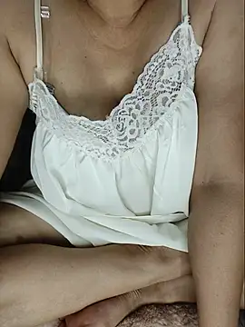 linhha23 online show from July 3, 3:07 pm
