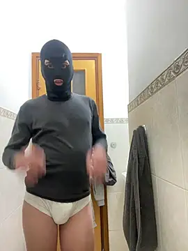 petiteyanel online show from March 13, 11:00 pm