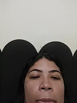 Snapshot of Indiafogosa23 chatting on May 12, 11:29 am Indiafogosa23 online show from May 12, 11:29 am