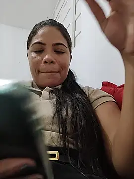 Snapshot of Indiafogosa23 chatting on May 14, 2:24 pm Indiafogosa23 online show from May 14, 2:24 pm