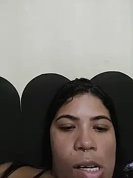 Snapshot of Indiafogosa23 chatting on May 20, 6:58 pm Indiafogosa23 online show from May 20, 6:58 pm