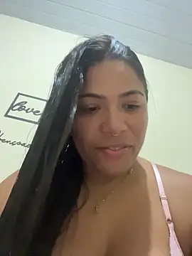 Snapshot of Indiafogosa23 chatting on June 7, 2:21 pm Indiafogosa23 online show from June 7, 2:21 pm