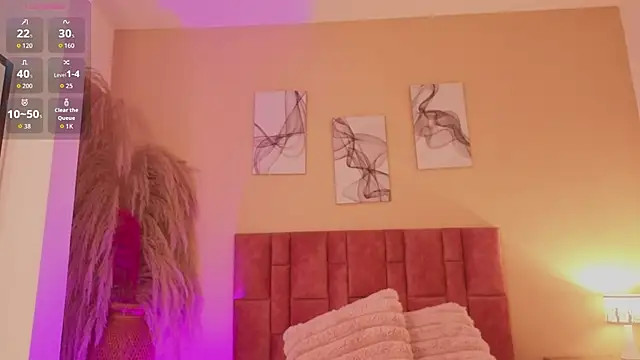 Snapshot of emmy_danielss chatting on July 3, 11:16 am emmy danielss online show from July 3, 11:16 am