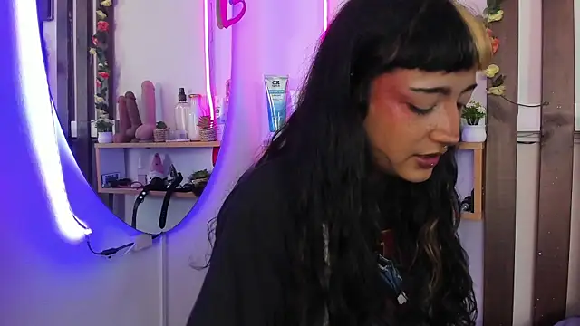 MeowMota  online show from April 28, 6:24 pm