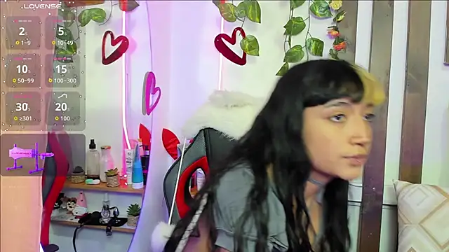 MeowMota  online show from June 5, 7:08 pm