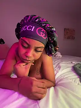 oshun6360 online show from March 4, 2:17 am