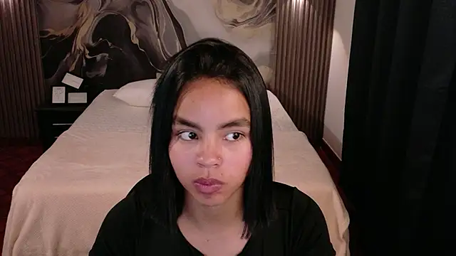 Snapshot of SofiaMante_ chatting on May 30, 12:52 am SofiaMante online show from May 30, 12:52 am