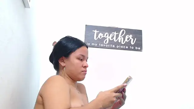 Snapshot of alejandra_c19c chatting on June 13, 5:05 am alejandra c19c online show from June 13, 5:05 am