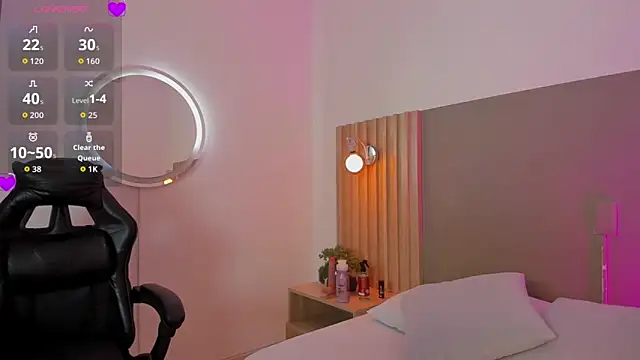 Snapshot of scarlett_rosse_x chatting on February 11, 2:16 am scarlett rosse x online show from February 11, 2:16 am