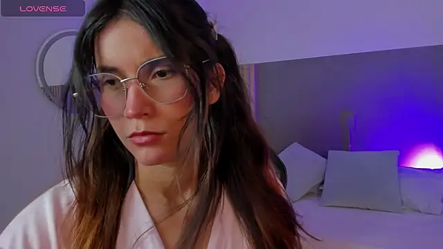 Snapshot of scarlett_rosse_x chatting on February 13, 2:07 am scarlett rosse x online show from February 13, 2:07 am