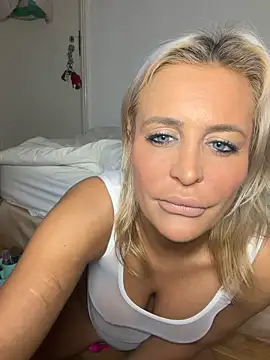 AliceDx online show from February 12, 10:05 pm