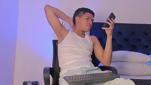 Marcus Moreno online show from March 13, 7:31 pm