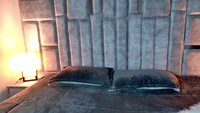 azul veraa online show from March 3, 12:22 pm