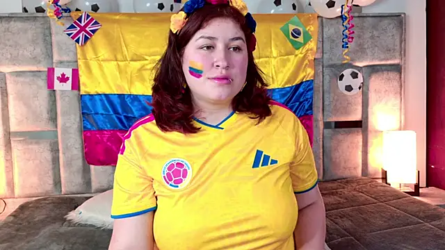 Snapshot of azul_veraa chatting on June 11, 12:36 pm azul veraa online show from June 11, 12:36 pm