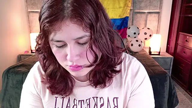azul veraa online show from June 25, 12:31 pm
