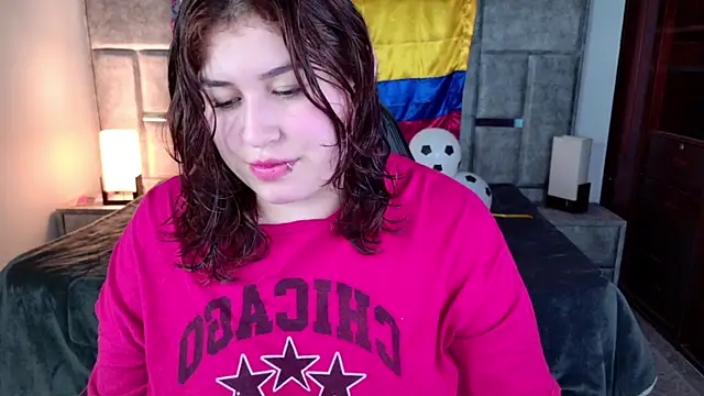 azul veraa online show from July 3, 12:22 pm