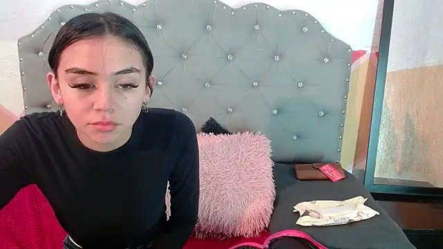 Snapshot of sofiaspring chatting on July 24, 2:59 pm sofiaspring online show from July 24, 2:59 pm