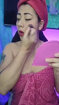 Snapshot of Girl_kataleya10 chatting on June 17, 10:54 pm Girl kataleya10 online show from June 17, 10:54 pm