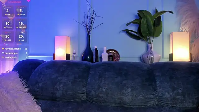 Nicki Ripperton online show from June 28, 8:31 am