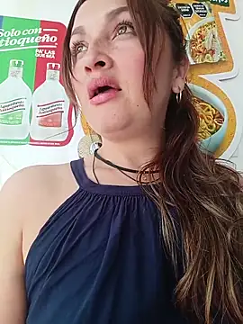 Snapshot of Alejandra_N chatting on June 12, 2:16 pm Alejandra N online show from June 12, 2:16 pm