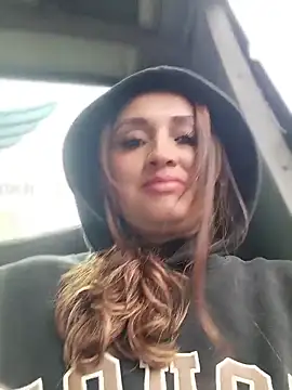 Snapshot of Alejandra_N chatting on June 16, 4:53 pm Alejandra N online show from June 16, 4:53 pm