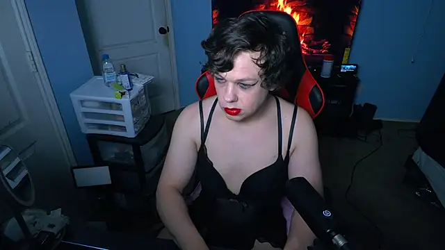 Snapshot of CuteDollVanessa chatting on July 6, 7:49 am CuteDollVanessa online show from July 6, 7:49 am