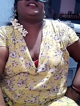 Snapshot of divyasree1431 chatting on June 9, 2:50 pm divyasree1431 online show from June 9, 2:50 pm