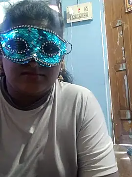 Snapshot of divyasree1431 chatting on June 15, 7:21 am divyasree1431 online show from June 15, 7:21 am