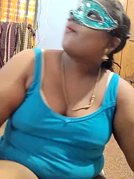 Snapshot of divyasree1431 chatting on June 27, 5:01 am divyasree1431 online show from June 27, 5:01 am