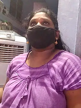 Snapshot of divyasree1431 chatting on July 12, 6:32 pm divyasree1431 online show from July 12, 6:32 pm