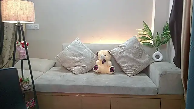 CutieVibe01 online show from March 14, 9:48 am