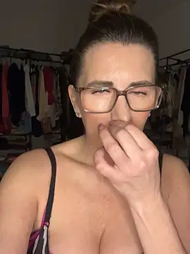 NaughtyMilla online show from February 8, 3:59 pm