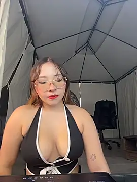 AliciaWhite nt online show from June 11, 12:32 am