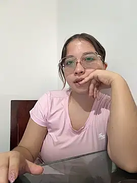 AliciaWhite nt online show from June 11, 4:49 pm