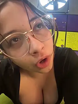 Snapshot of AliciaWhite_nt chatting on June 19, 9:29 pm AliciaWhite nt online show from June 19, 9:29 pm