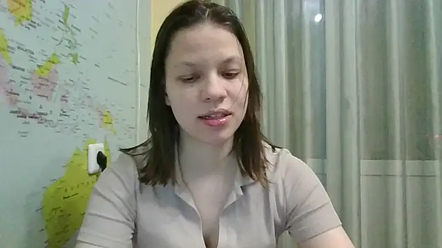 Snapshot of Paradise_Tease chatting on February 14, 5:32 pm Paradise Tease online show from February 14, 5:32 pm