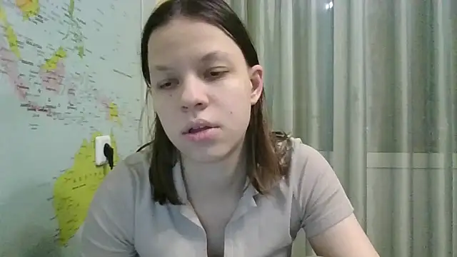 Snapshot of Paradise_Tease chatting on February 15, 2:25 pm Paradise Tease online show from February 15, 2:25 pm