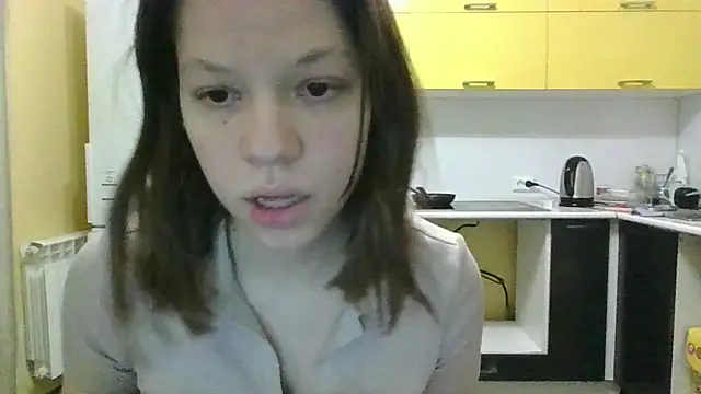 Snapshot of Paradise_Tease chatting on February 22, 2:15 pm Paradise Tease online show from February 22, 2:15 pm